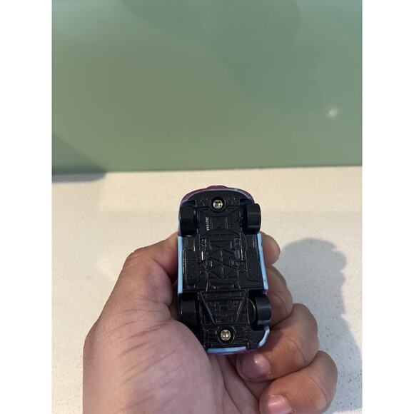 Disney Pixar Cars Color Changers 2 in 1 Sally 2021 - Picture 4 of 4